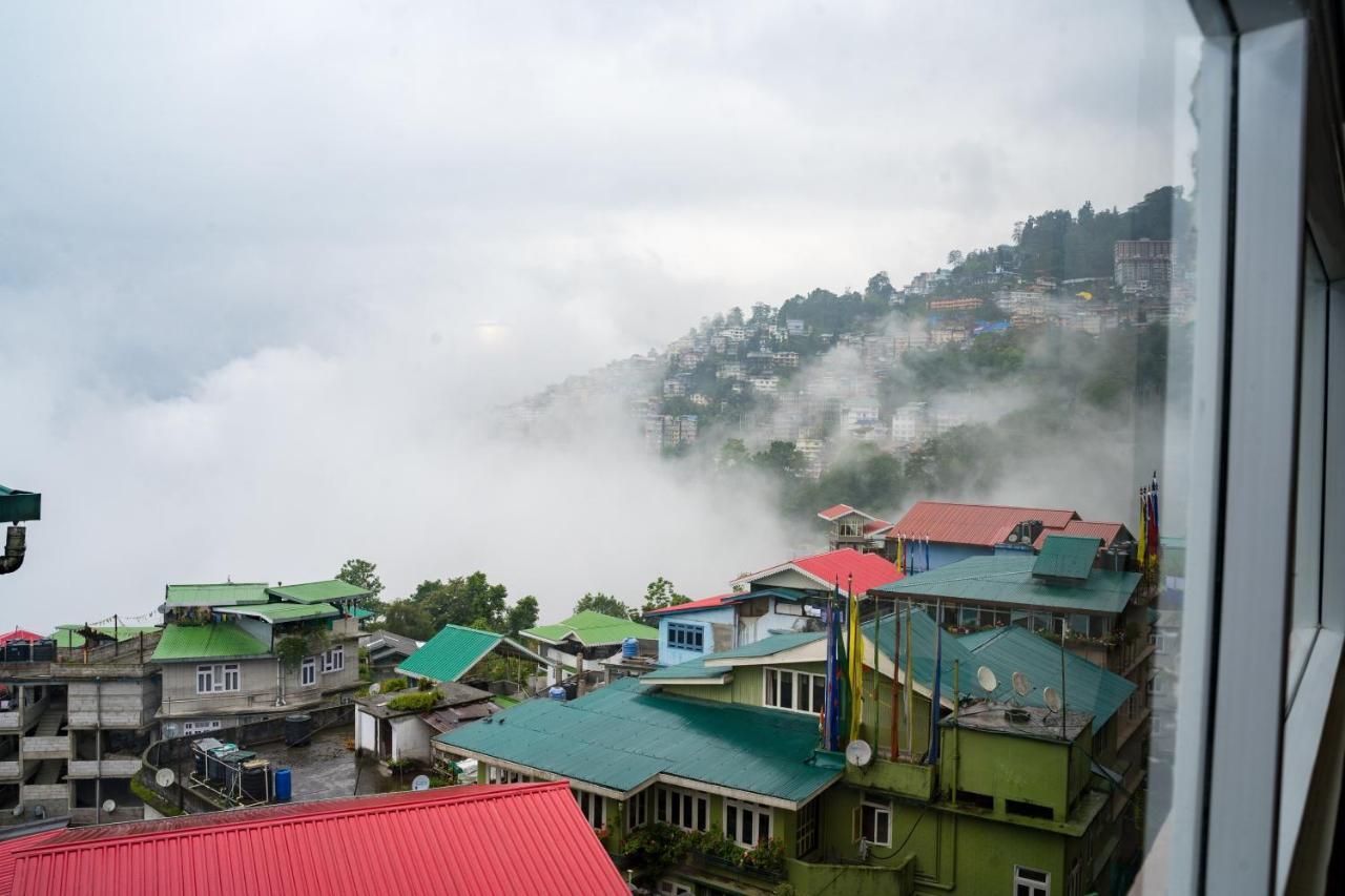 Royal Tara Hotel Gangtok Buitenkant foto
